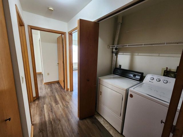 934 Jana Lane, Madison, WI 53704