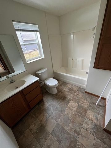 934 Jana Lane, Madison, WI 53704