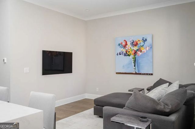 4518 Collins Avenue, Sandy Springs, GA 30342