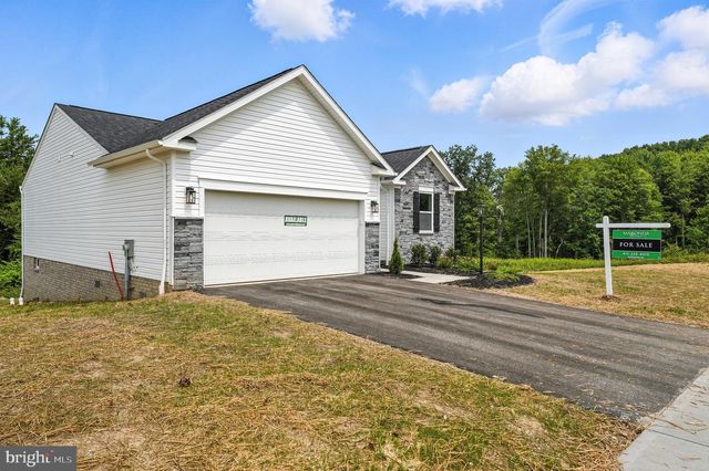 239 MONROE AVE, Ranson, WV 25438