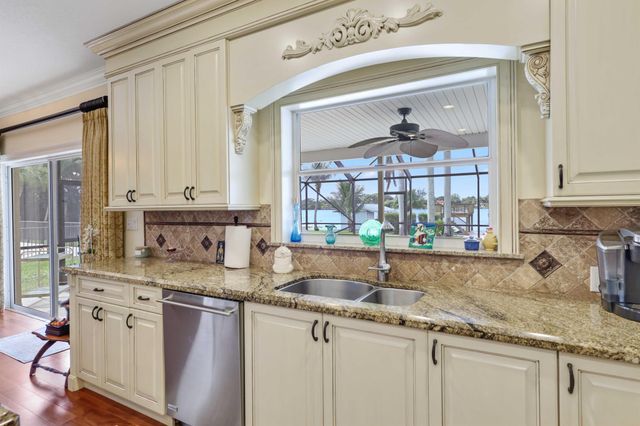 2097 Circle Place Drive, Lake Worth, FL 33462