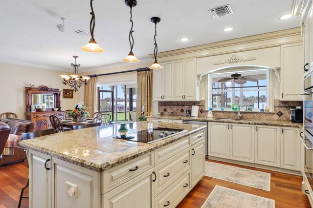 2097 Circle Place Drive, Lake Worth, FL 33462