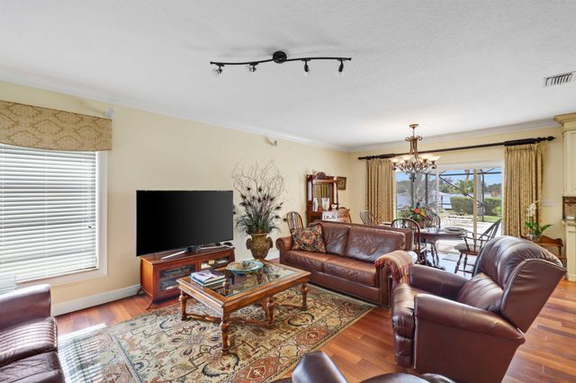 2097 Circle Place Drive, Lake Worth, FL 33462