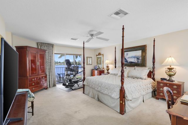 2097 Circle Place Drive, Lake Worth, FL 33462