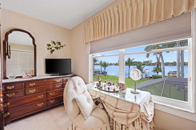 2097 Circle Place Drive, Lake Worth, FL 33462