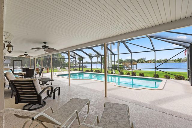 2097 Circle Place Drive, Lake Worth, FL 33462