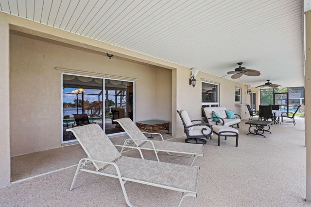 2097 Circle Place Drive, Lake Worth, FL 33462