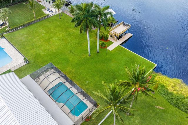 2097 Circle Place Drive, Lake Worth, FL 33462