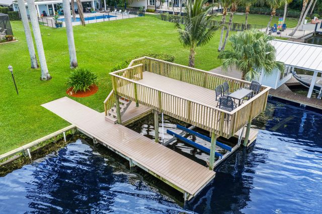 2097 Circle Place Drive, Lake Worth, FL 33462