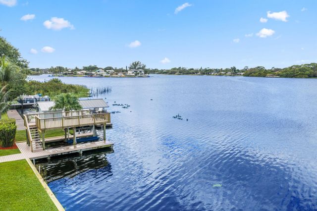 2097 Circle Place Drive, Lake Worth, FL 33462