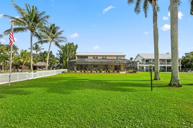 2097 Circle Place Drive, Lake Worth, FL 33462