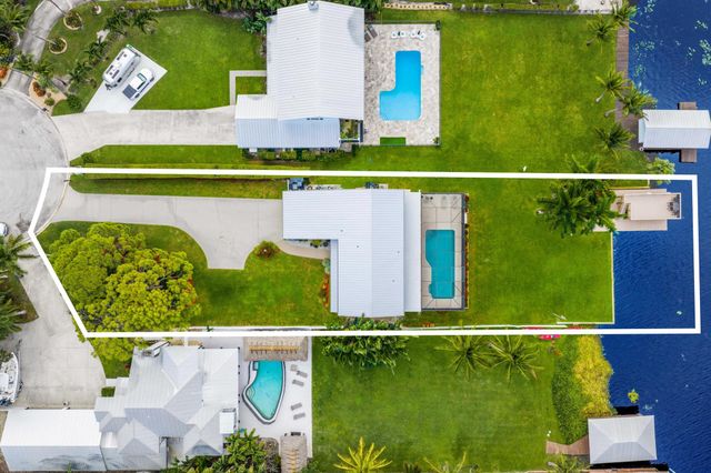 2097 Circle Place Drive, Lake Worth, FL 33462