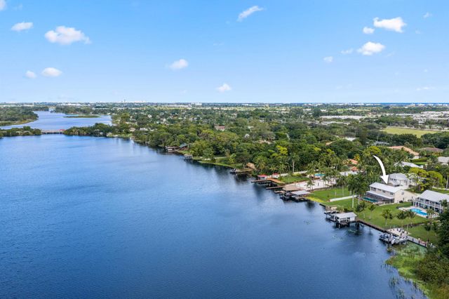 2097 Circle Place Drive, Lake Worth, FL 33462