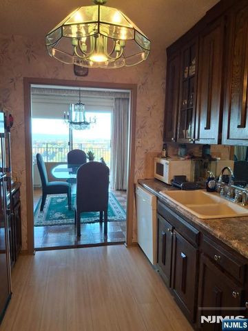 1530 Palisade Avenue 19 E, Fort Lee, NJ 07024