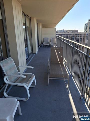 1530 Palisade Avenue 19 E, Fort Lee, NJ 07024