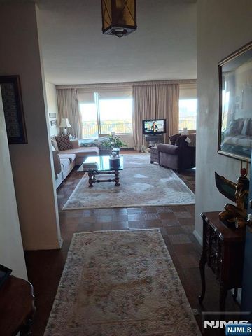 1530 Palisade Avenue 19 E, Fort Lee, NJ 07024