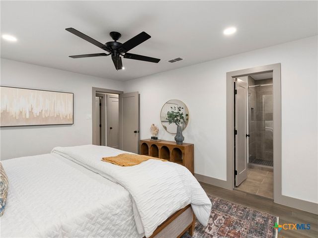 14 Country Club Circle, New Braunfels, TX 78130