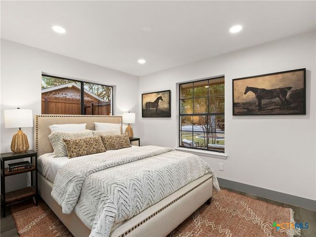 14 Country Club Circle, New Braunfels, TX 78130