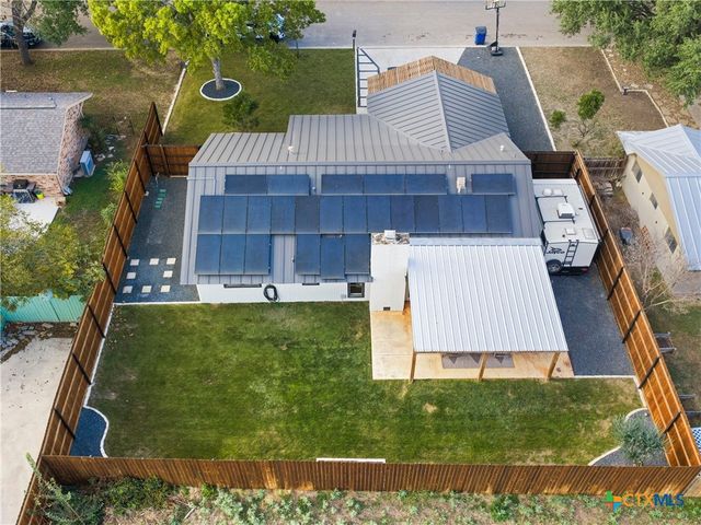 14 Country Club Circle, New Braunfels, TX 78130