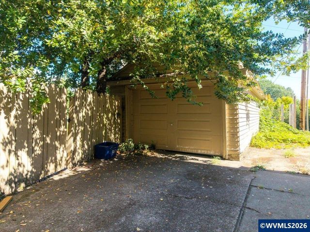 2801 NW Arnold Wy, Corvallis, OR 97330