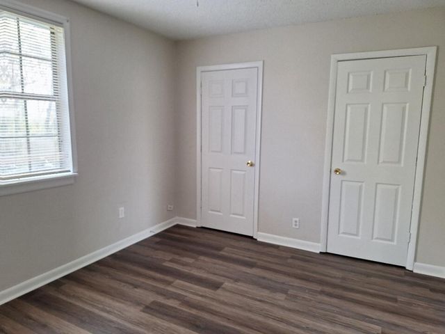 1005 Forest Ridge Ct, Hermitage, TN 37076