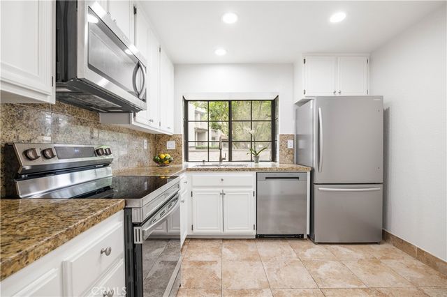 2 Summerset, Irvine, CA 92603