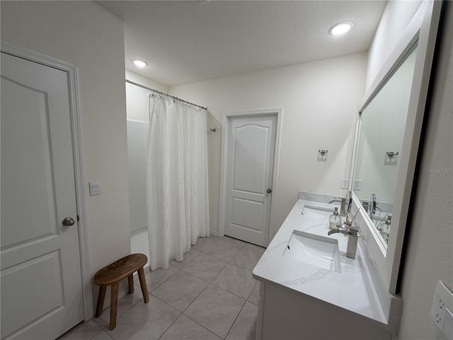 750 AUBURN GROVE COURT, Auburndale, FL 33823