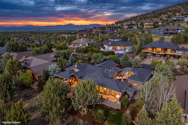1134 Highland View Loop, Redmond, OR 97756