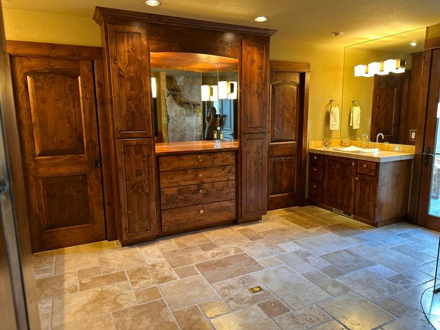1134 Highland View Loop, Redmond, OR 97756
