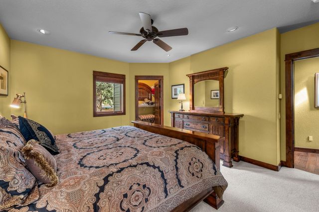 1134 Highland View Loop, Redmond, OR 97756