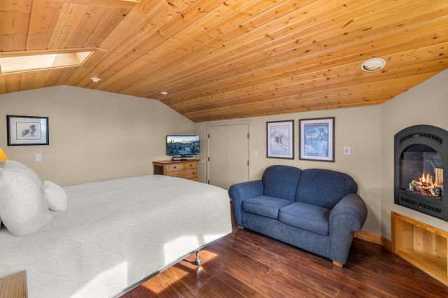 1134 Highland View Loop, Redmond, OR 97756