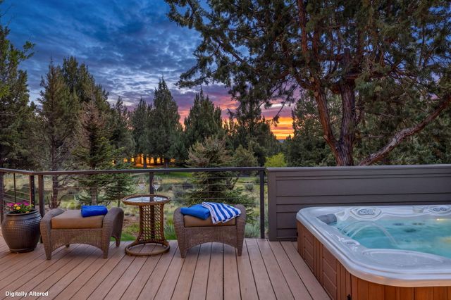 1134 Highland View Loop, Redmond, OR 97756