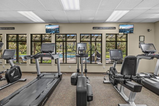 1134 Highland View Loop, Redmond, OR 97756