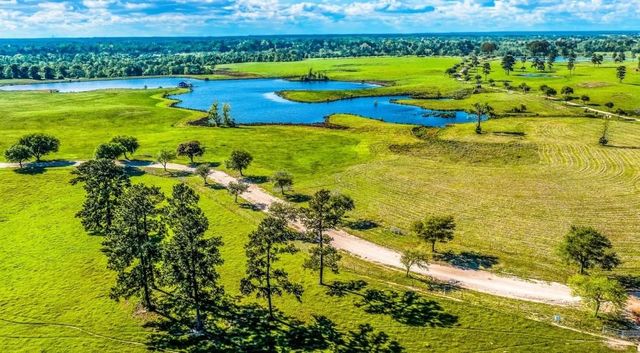 TBD Lakeside Court Lot 182, Hillister, TX 77624