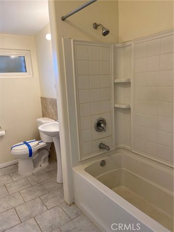 8580 Jacaranda Avenue, California City, CA 93505