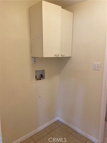 8580 Jacaranda Avenue, California City, CA 93505