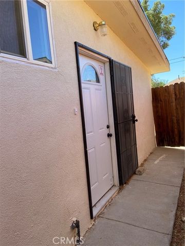 8580 Jacaranda Avenue, California City, CA 93505