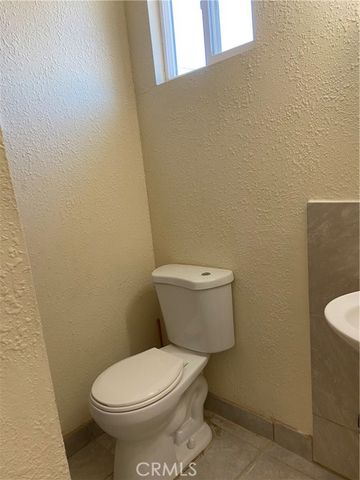 8580 Jacaranda Avenue, California City, CA 93505