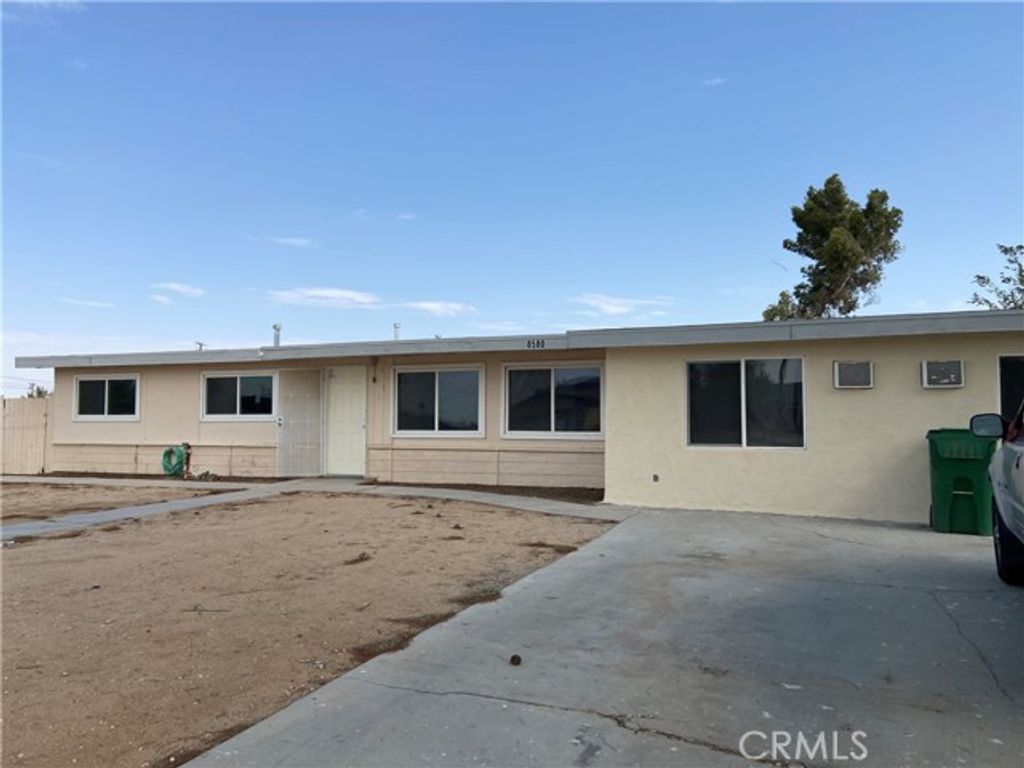 8580 Jacaranda Avenue, California City, CA 93505