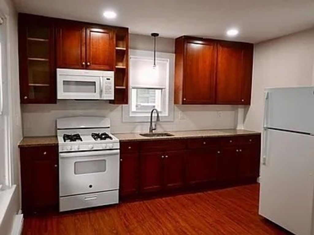 15 Church Avenue 2, Woburn, MA 01801