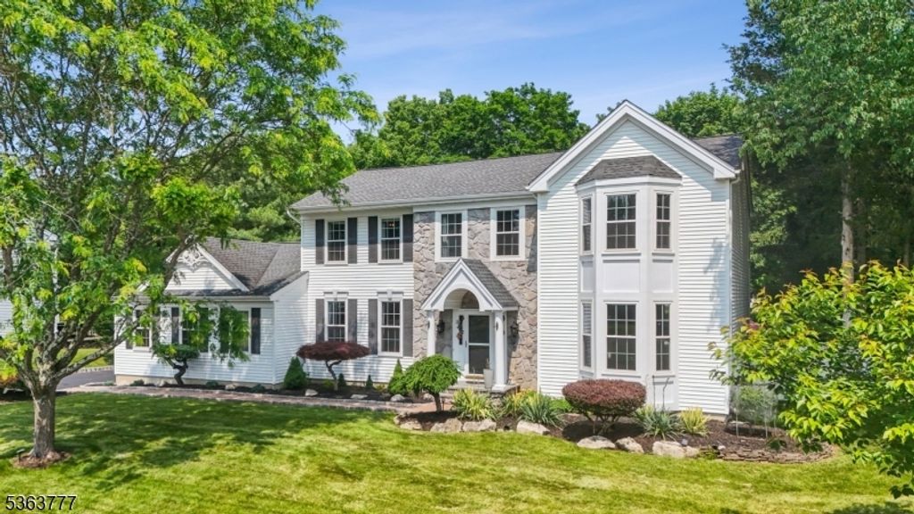 3 Gleim Rd, Readington Twp., NJ 08889