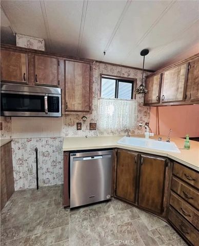 14000 El Evado 51, Victorville, CA 92392