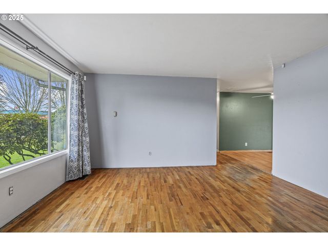 3139 MICHIGAN St, Longview, WA 98632