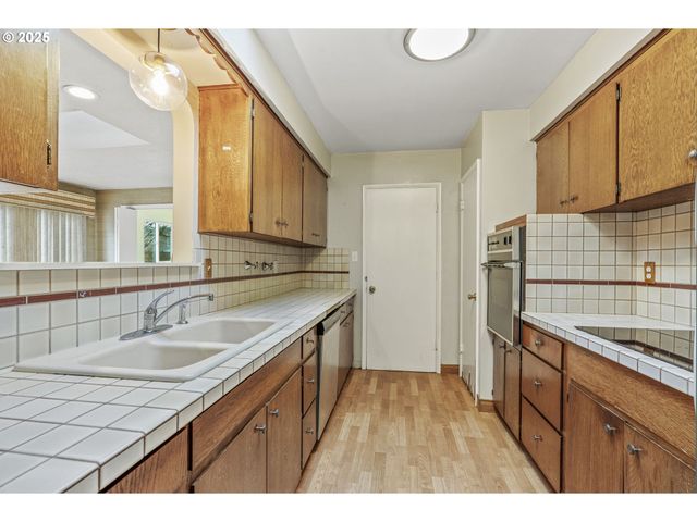 3139 MICHIGAN St, Longview, WA 98632