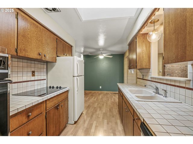 3139 MICHIGAN St, Longview, WA 98632