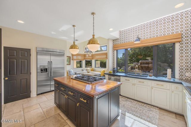 730 Calle Mandarinas, Thousand Oaks, CA 91360