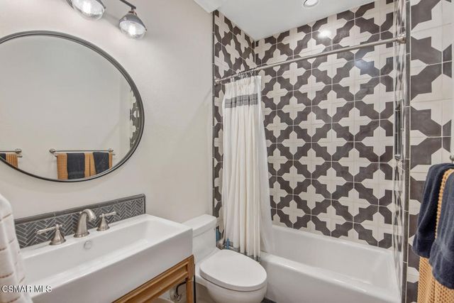 730 Calle Mandarinas, Thousand Oaks, CA 91360