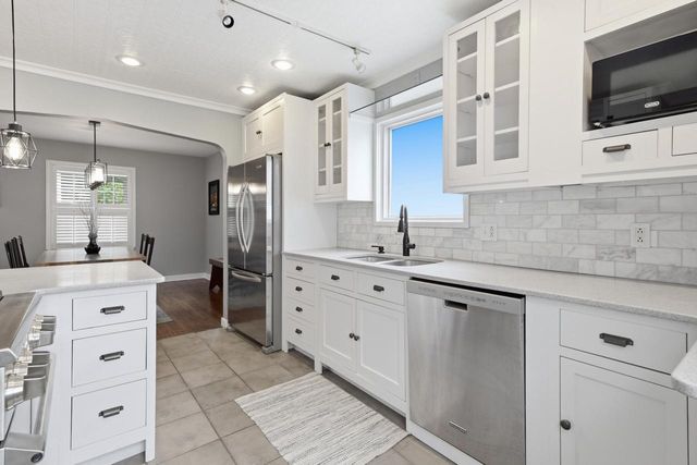 2334 Winnebago STREET, La Crosse, WI 54601
