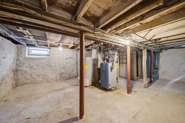 57 Corbett St, Lowell, MA 01852
