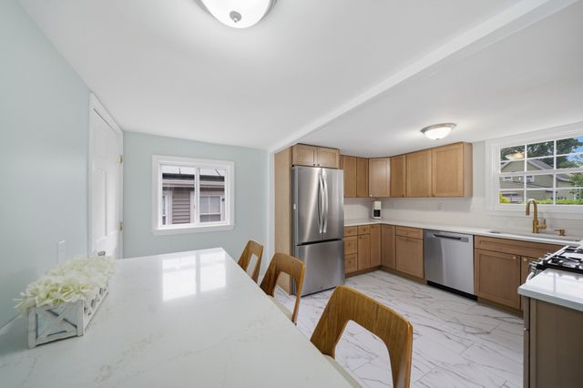 57 Corbett St, Lowell, MA 01852